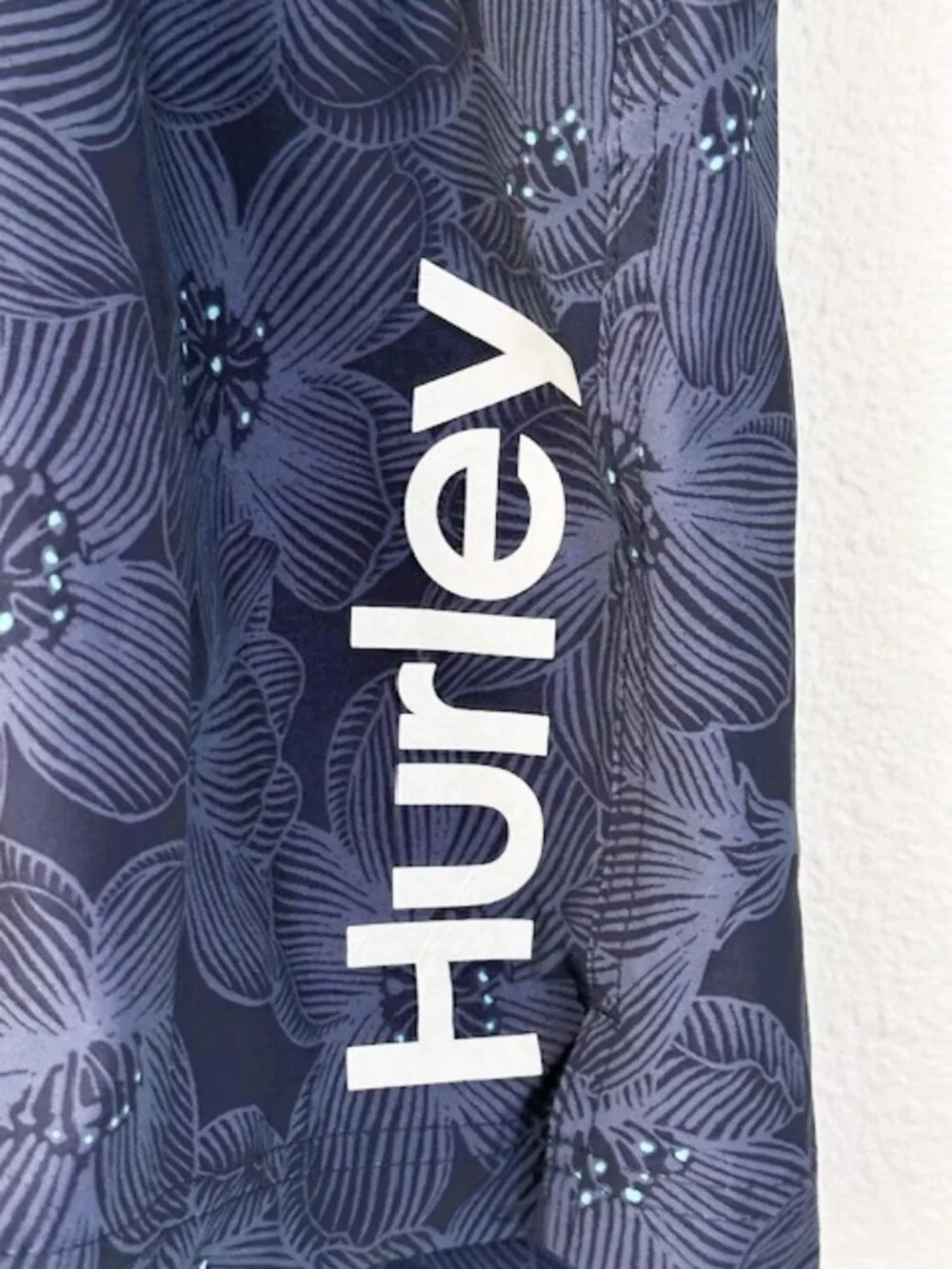 Poshmark Listing Title: Hurley Men's Navy Floral Swim Trunks - Size Medium